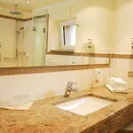 Heimathenhof Hotel 4*