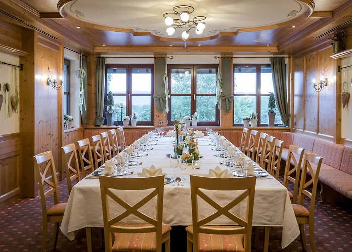 Hotel Heimathenhof 4*