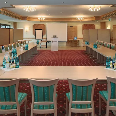 Hotel Heimathenhof 4*