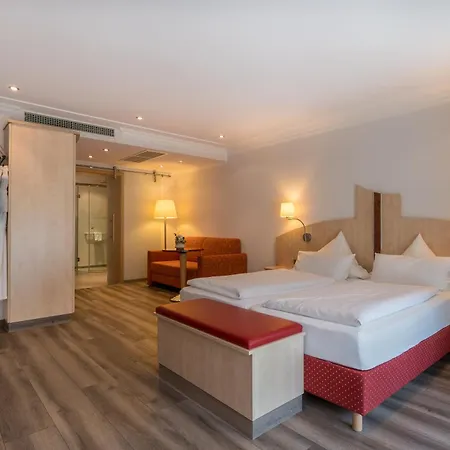 Heimathenhof Hotel 4*